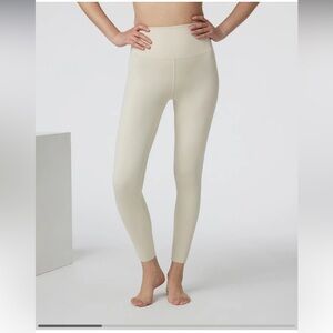 Vuori Cream High-Waisted Leggings